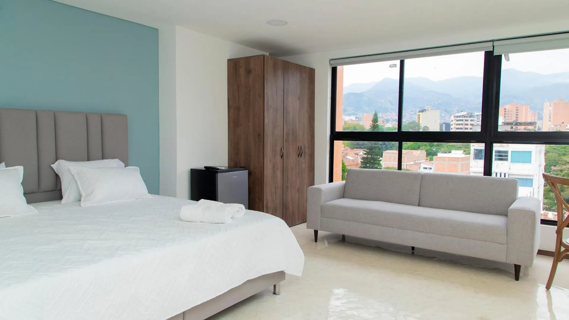 Loft Laureles Con Excelente Ubicacion Con Aire Acondicionado Y Cama King Apartment Medellin