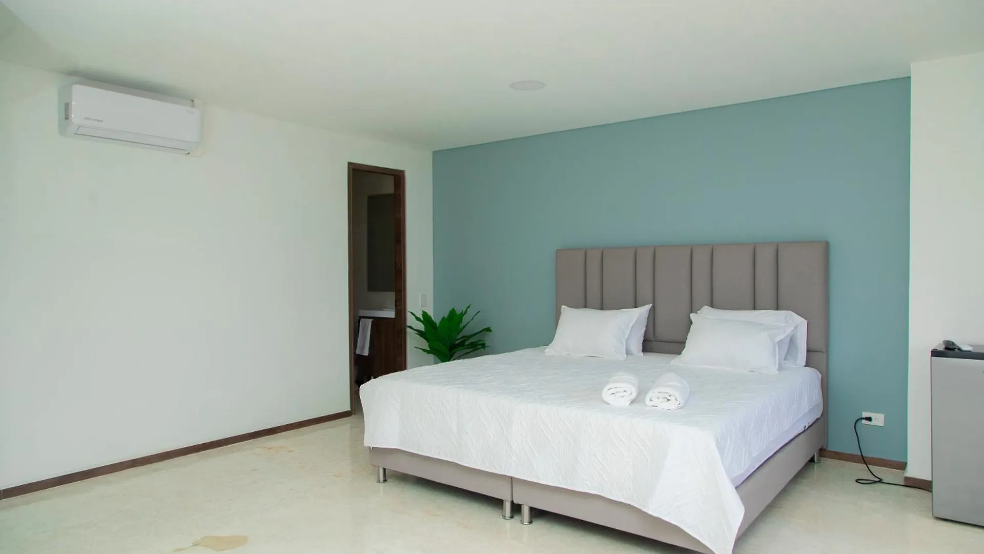 Loft Laureles Con Excelente Ubicacion Con Aire Acondicionado Y Cama King Apartment Medellin Colombia