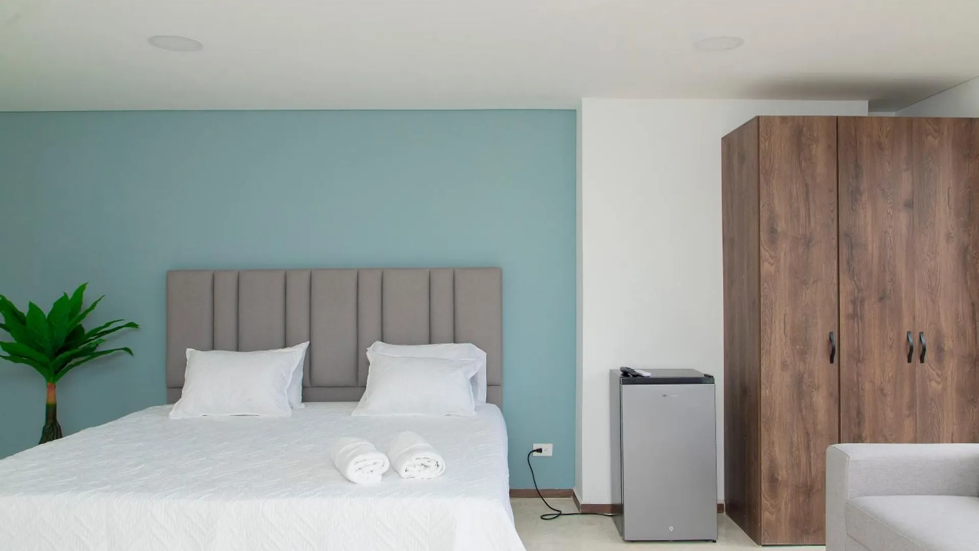Loft Laureles Con Excelente Ubicacion Con Aire Acondicionado Y Cama King Apartamento Medellín 0*,